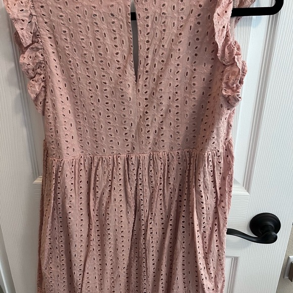 Eyelet ruffle romper - Picture 4 of 4